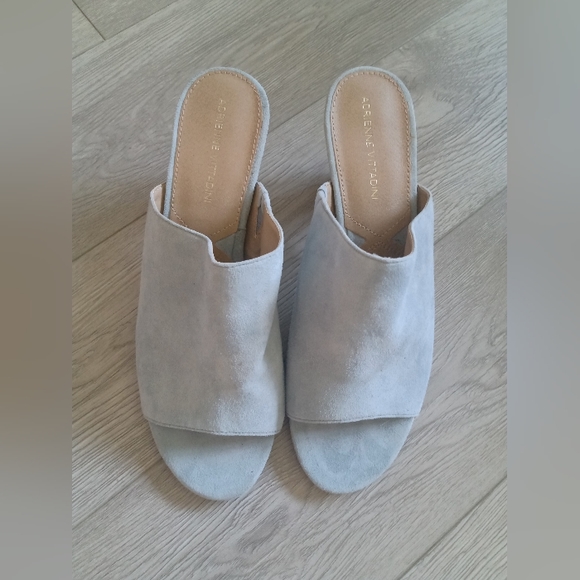 Adrienne Vittadini Open Toe Sandal - Picture 2 of 4